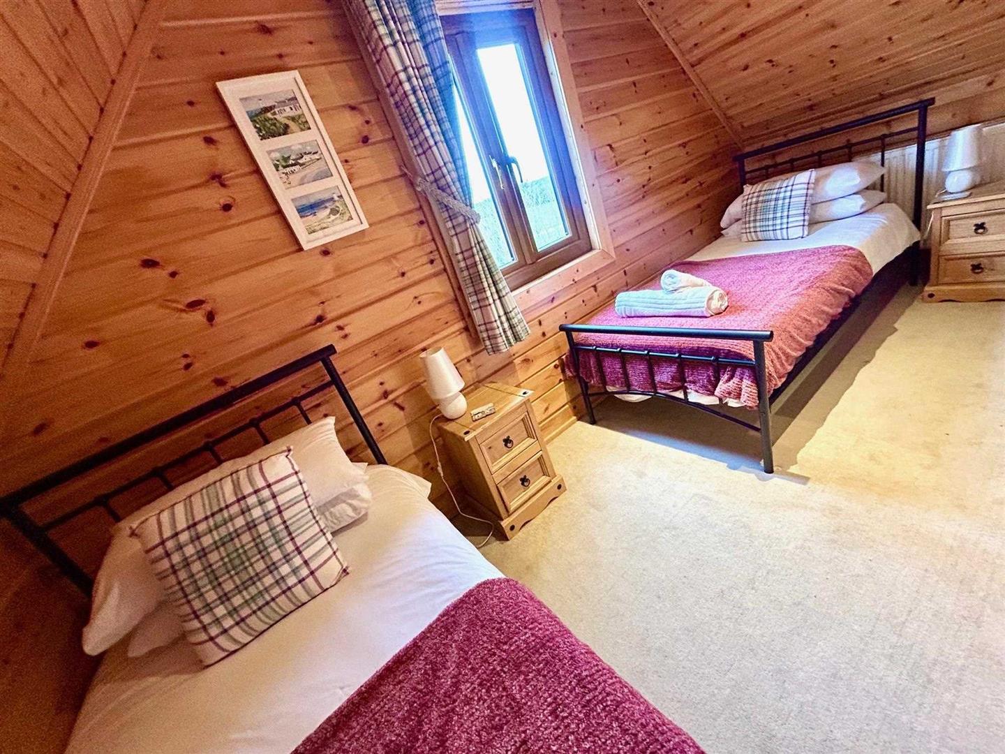 Anglesey Lakeside Lodges, Llandegfan